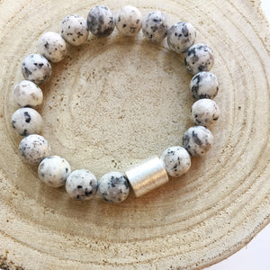 Matte Stone with Silver Accent - Speckled White